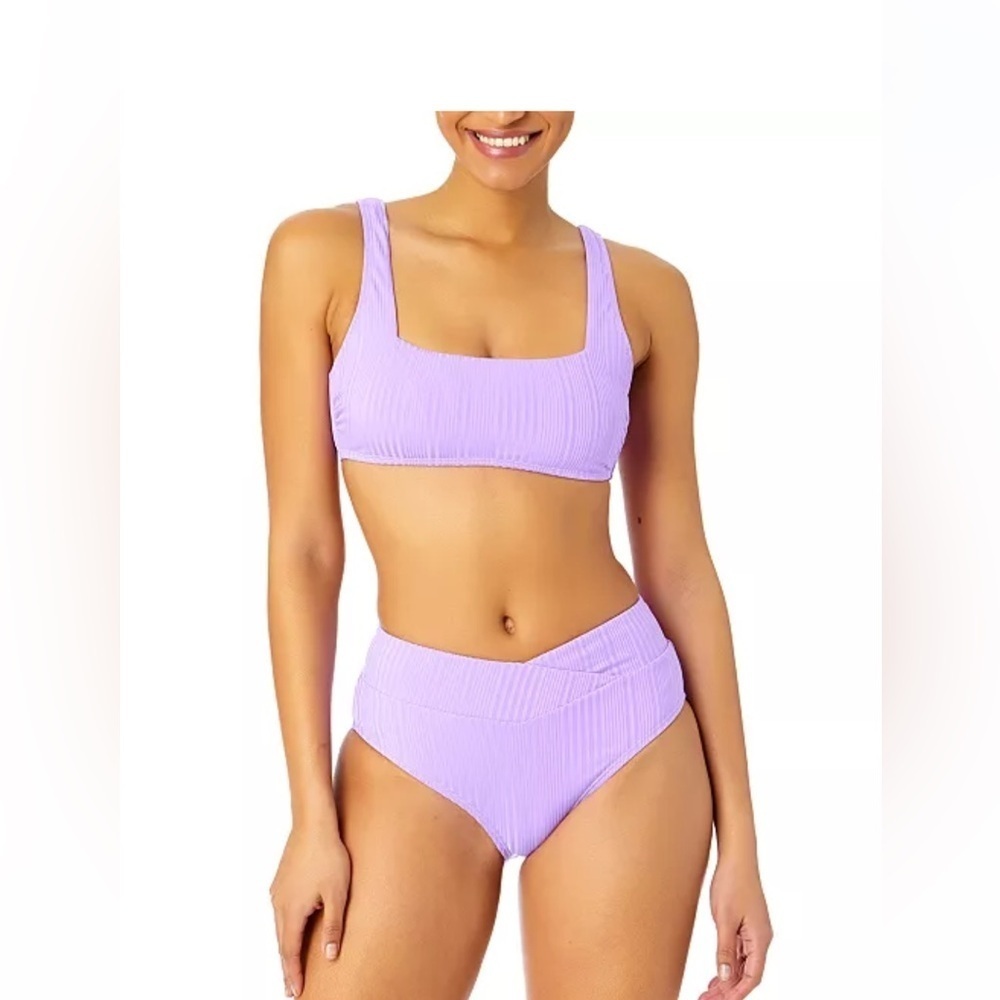 NWT Salt + Cove
Salt & Cove Juniors' Ribbed V-Waist Bikini Bottoms XL - Picture 2 of 4